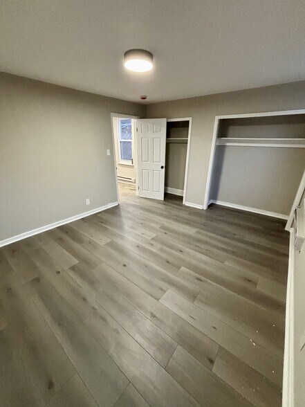 Building Photo - 957 Springfield Rd