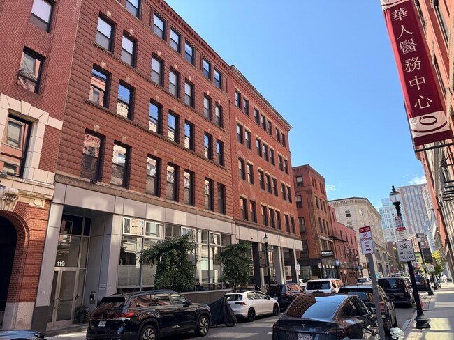 Building Photo - 111 Beach St