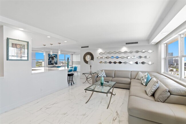 Building Photo - 121 Golden Isles Dr