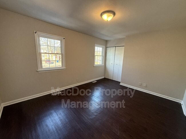 Building Photo - 534 Olde Greenwich Cir