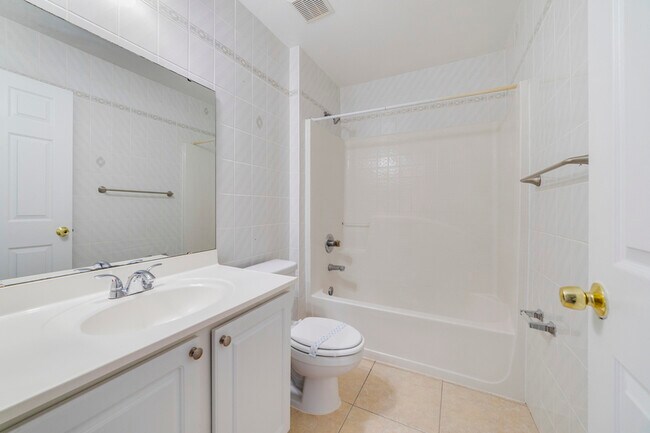 Building Photo - 3170 Santa Cruz Dr