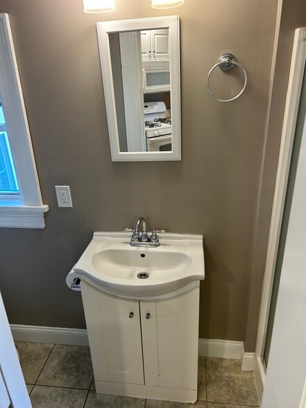 Sink - 126 N College St