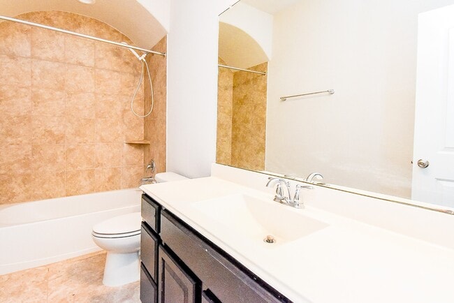 Building Photo - 13906 Manobrook Ct