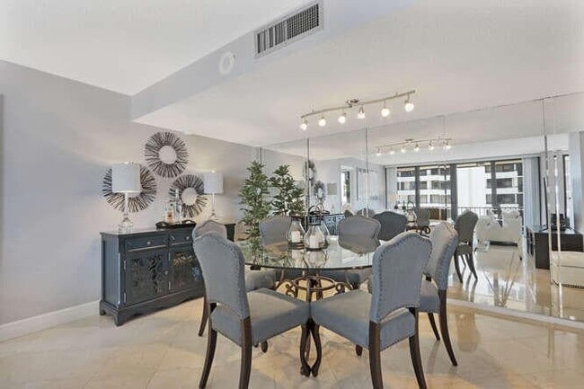 Building Photo - 4200 N Ocean Dr