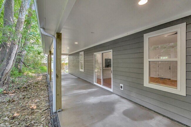 Back Porch - 103 Brookhollow Dr