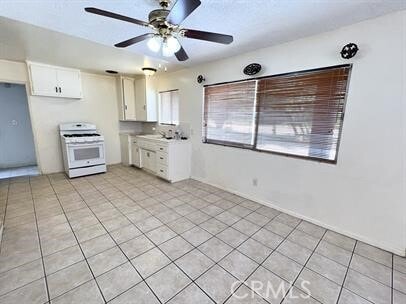 Building Photo - 33671 Beverly Dr