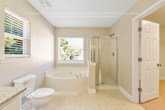 Building Photo - 13021 Blaze Manor Ln