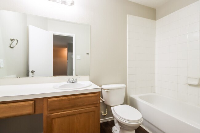 Building Photo - 17322 Wigeon Way Dr