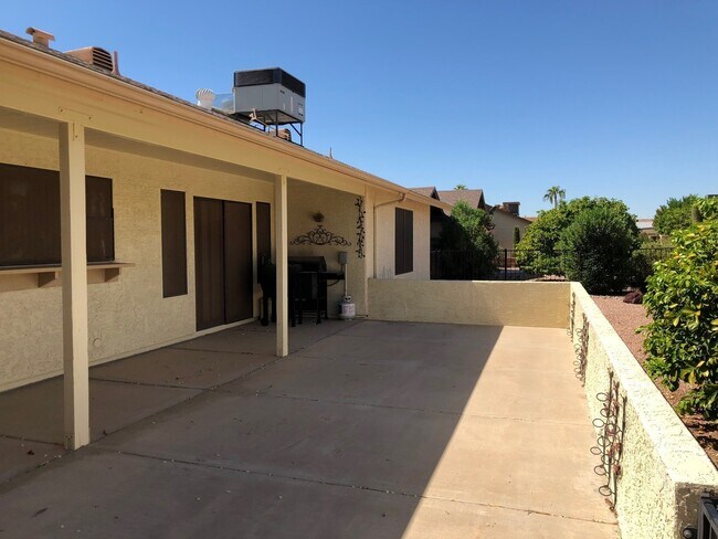 Building Photo - Lovely Home in 45+ Active Adult Community of Leisure World.  Available April 2026 Ongoing.