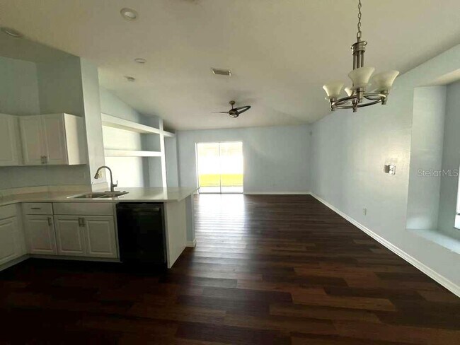 Building Photo - 10618 Logan Chase Ln