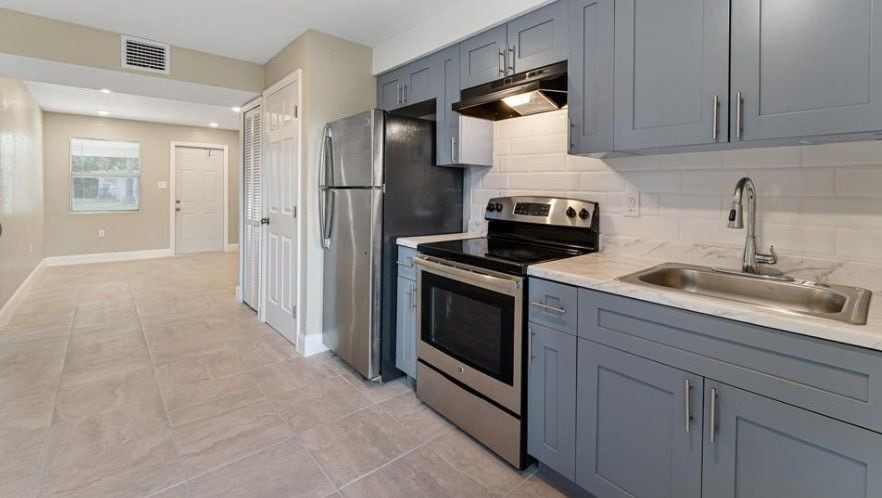 Building Photo - 2202 Avenue N