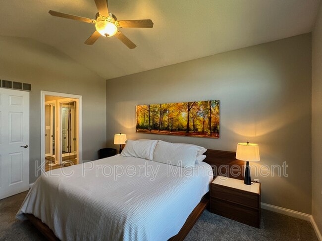 Building Photo - 5978 EP True Pkwy