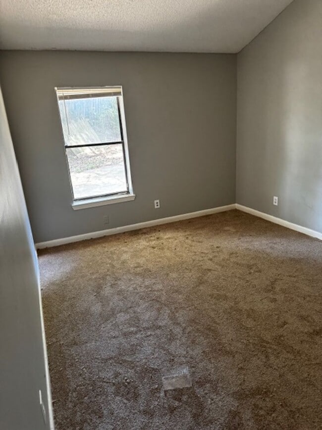 Building Photo - Nice 3 Bed 2 Bath in Spring Valley Area