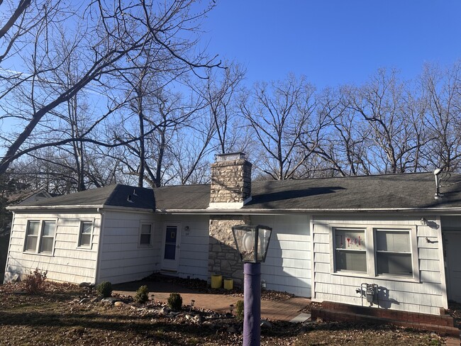 Building Photo - 705 Morningside Dr