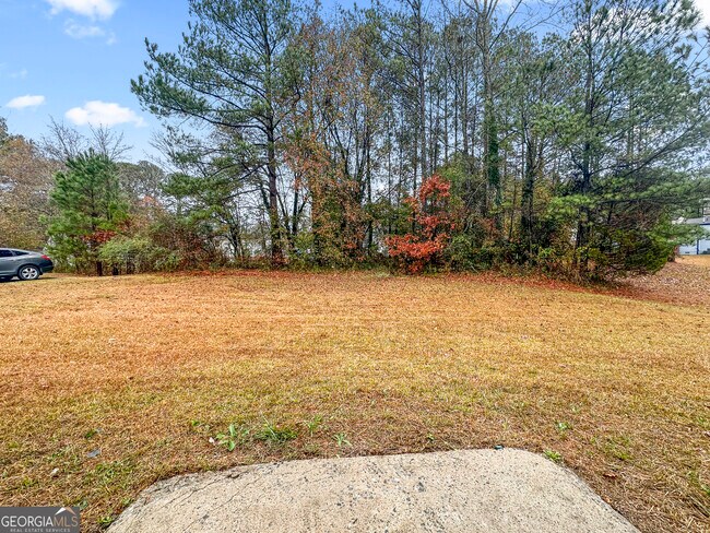 Building Photo - 7090 Birling Dr