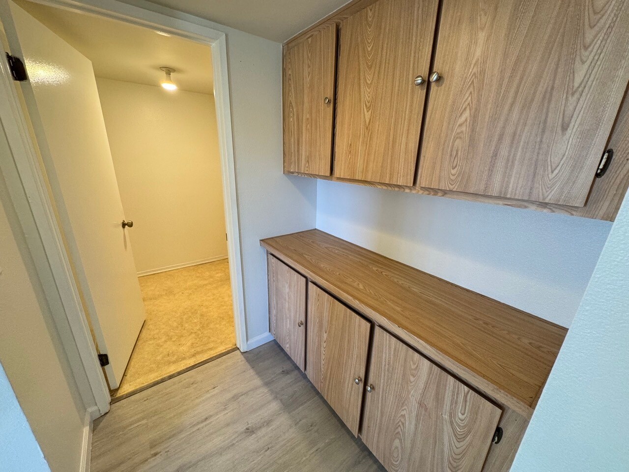 Building Photo - 4633 Vermont Pl