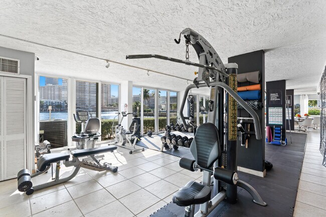 Building Photo - 121 Golden Isles Dr