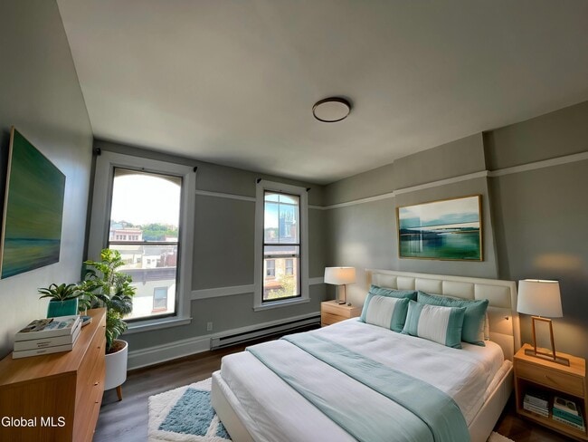 Building Photo - 5 Broadway