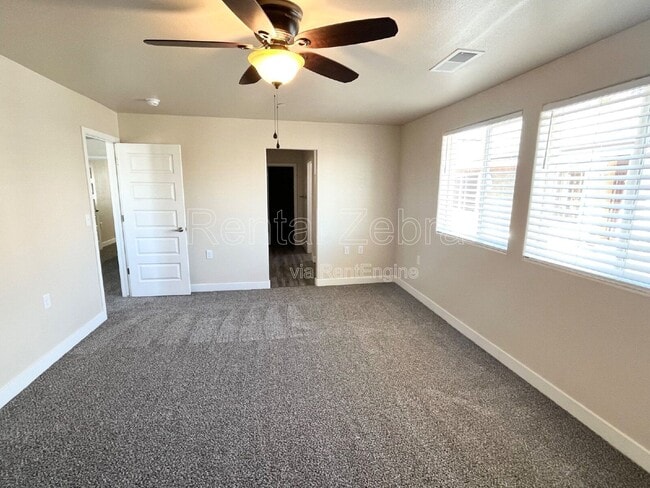 Building Photo - 1353 Carlsbad Dr