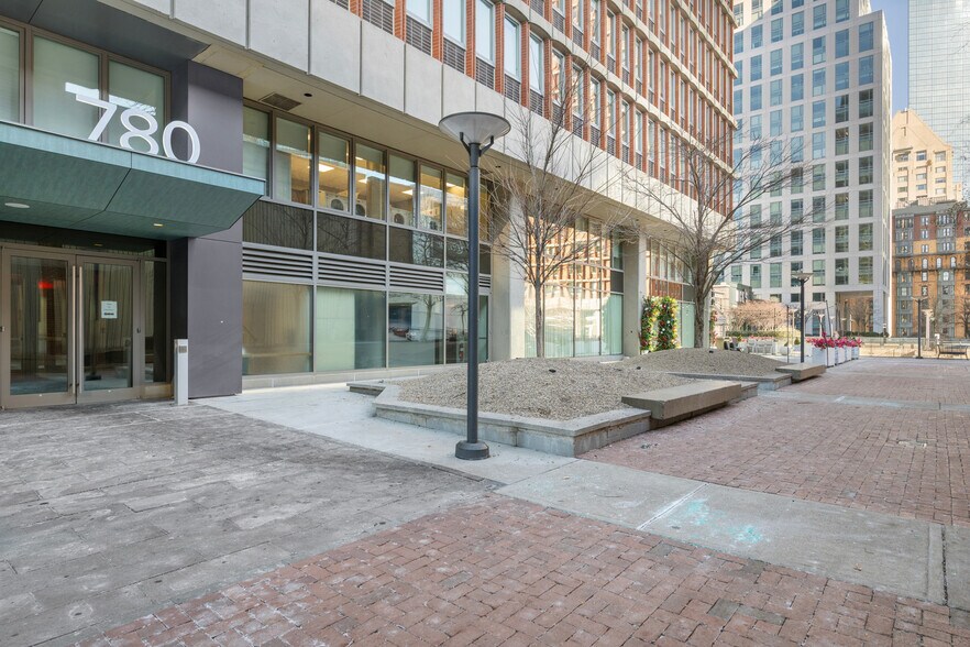 Building Photo - 770 Boylston St
