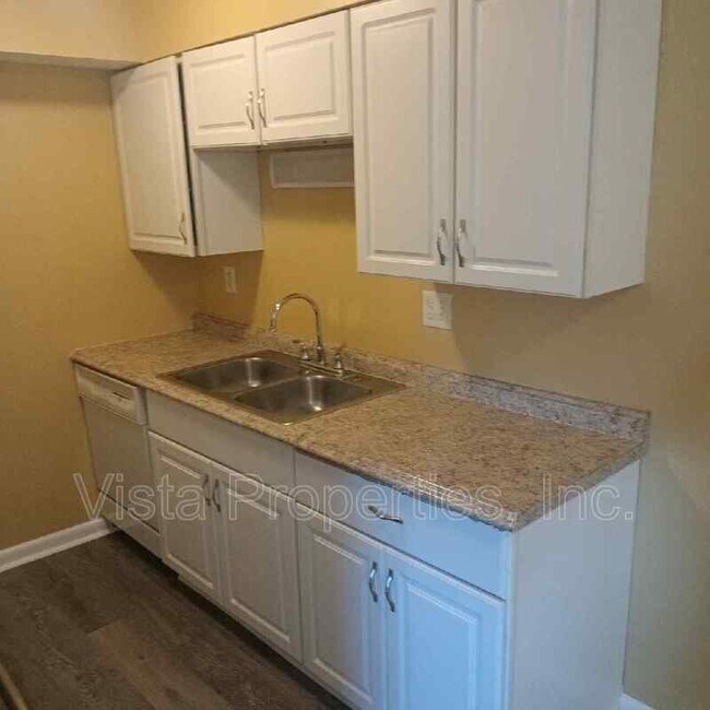 Building Photo - 4119 Glen Hill Manor Dr