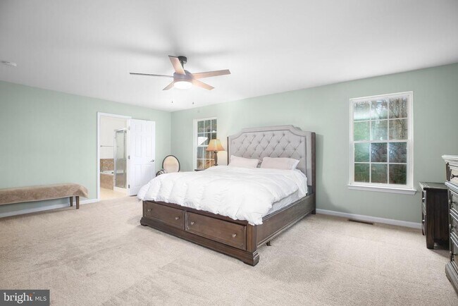 Building Photo - 71 Bismark Dr