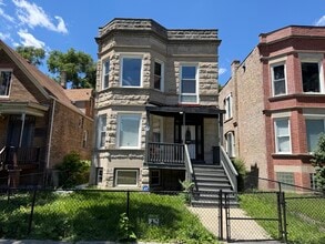 Building Photo - 6522 S Paulina St
