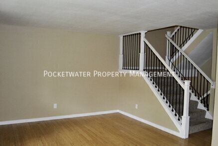 Building Photo - 1827 Quail St
