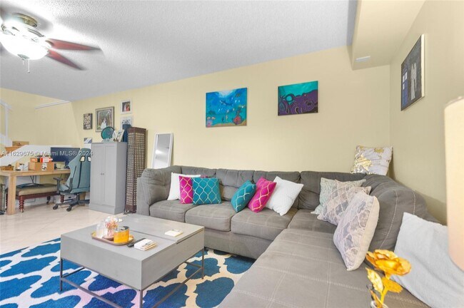 Building Photo - 751 NW 99th Cir