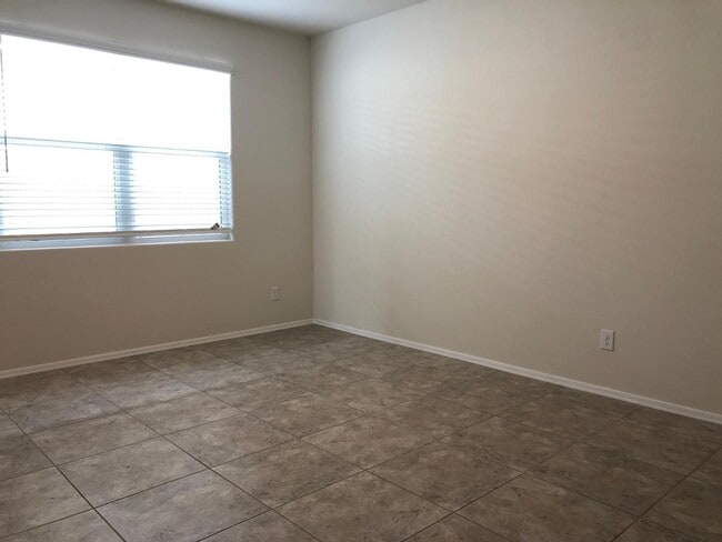 Building Photo - 3539 N Montoya Ln