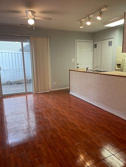 Building Photo - 1326 N Shadow Lake Ter