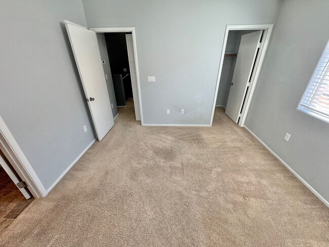 Building Photo - MOVE IN SPECIAL - BRIGHT 2-BEDROOM CONDO IN SOUTHWEST LAS VEGAS CONDO