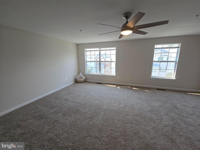 Building Photo - 8868 Goose Landing Cir