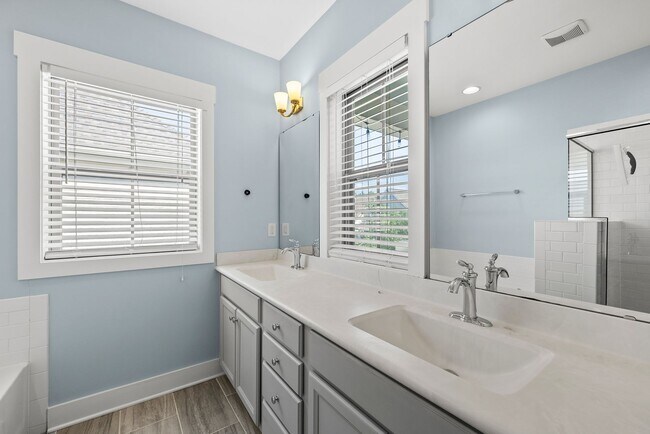 Building Photo - 1813 Iron Mill Dr