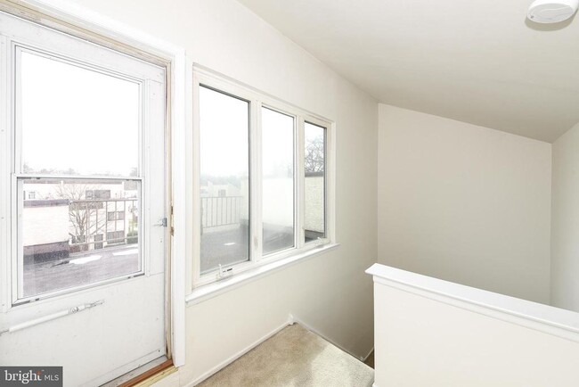 Building Photo - 7601 Crittenden St