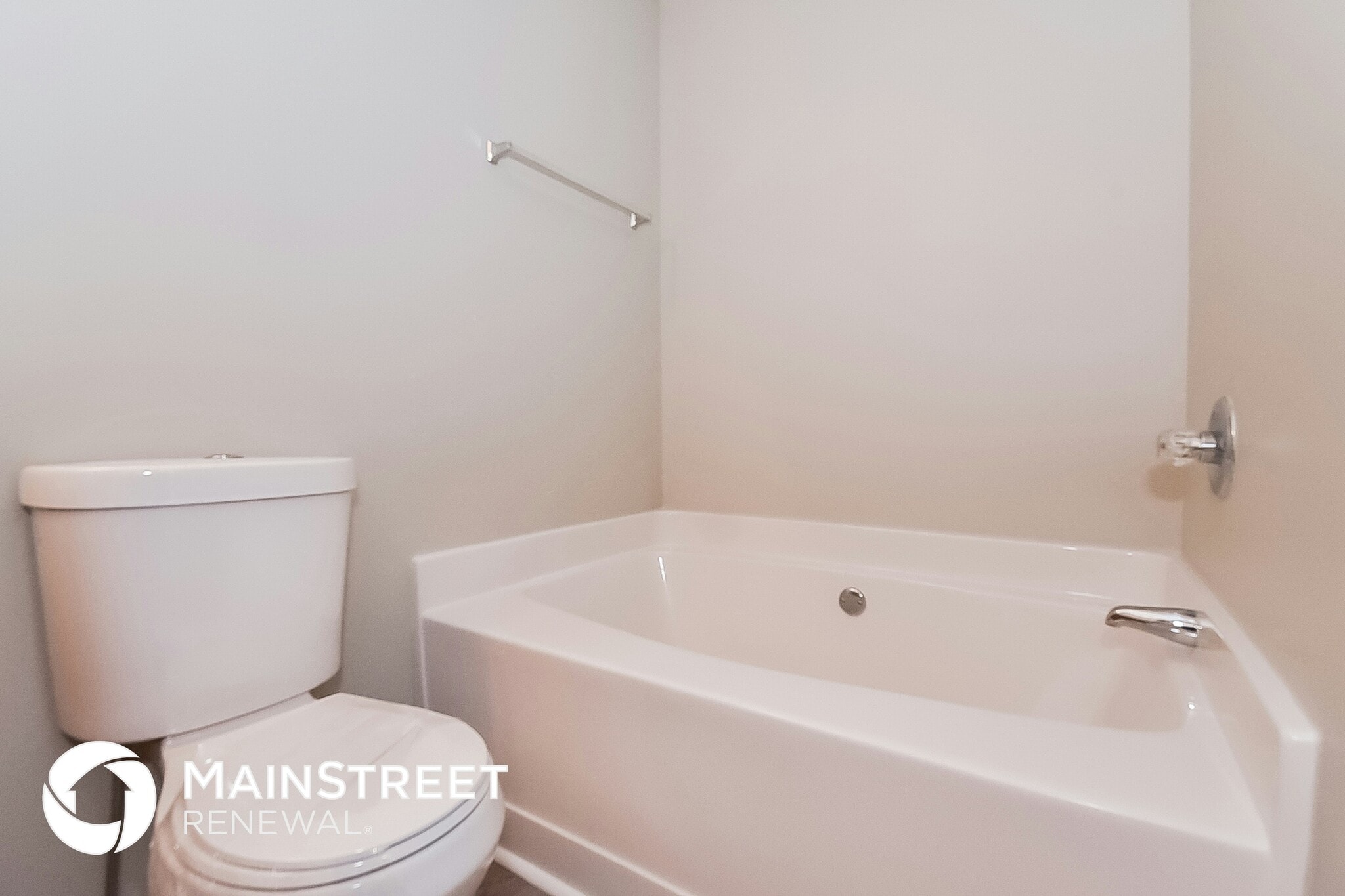 Building Photo - 433 Inkberry Dr