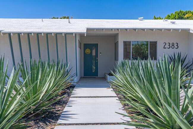 Building Photo - 2383 E Powell Rd