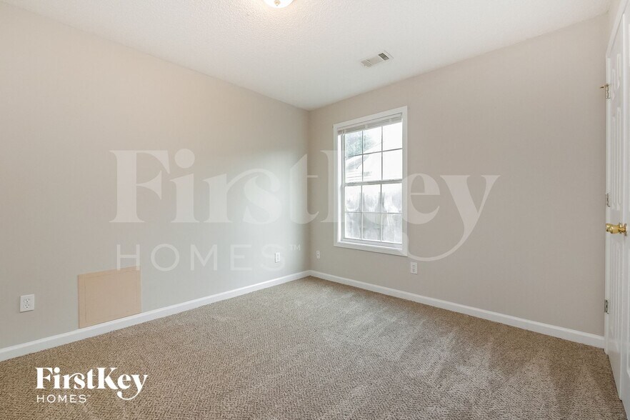 Building Photo - 1296 N Hampton Dr