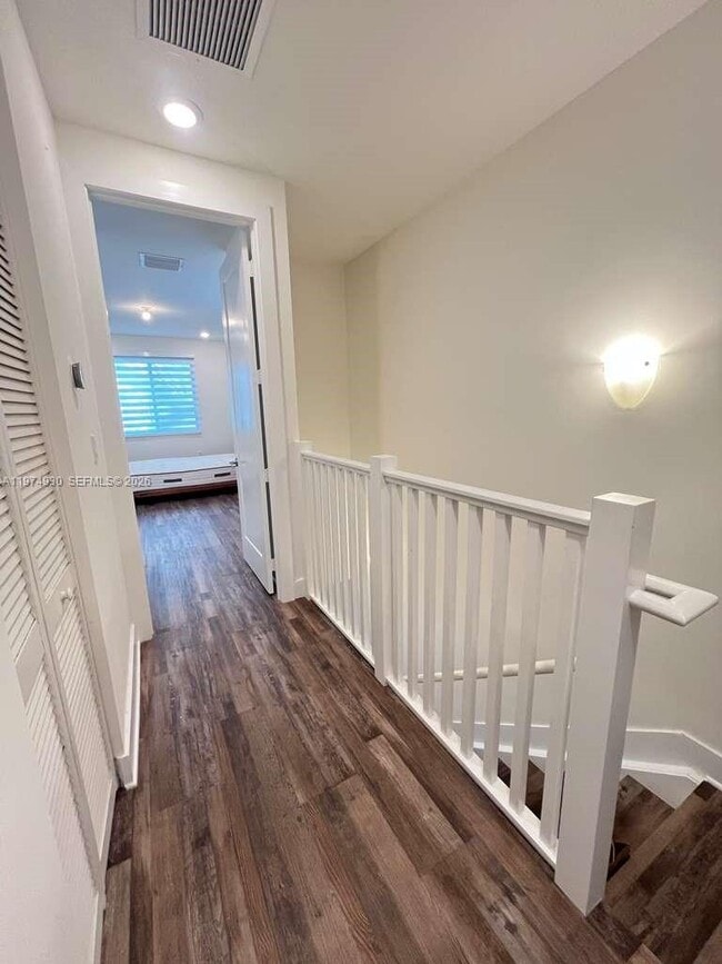 Building Photo - 10229 NW 64th Terrace