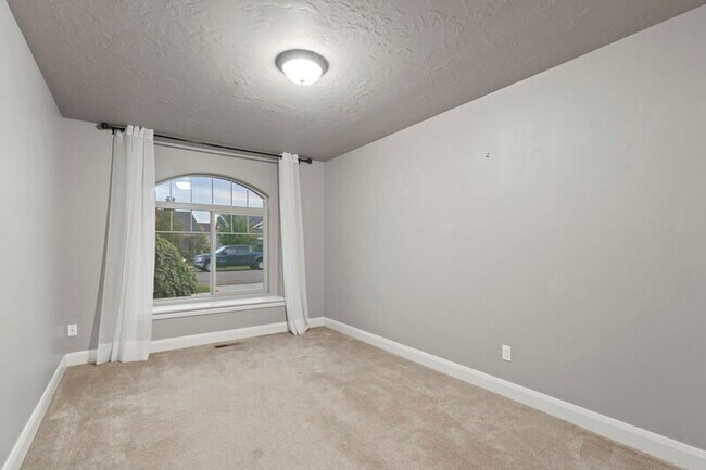 Building Photo - 5070 W Torana Dr