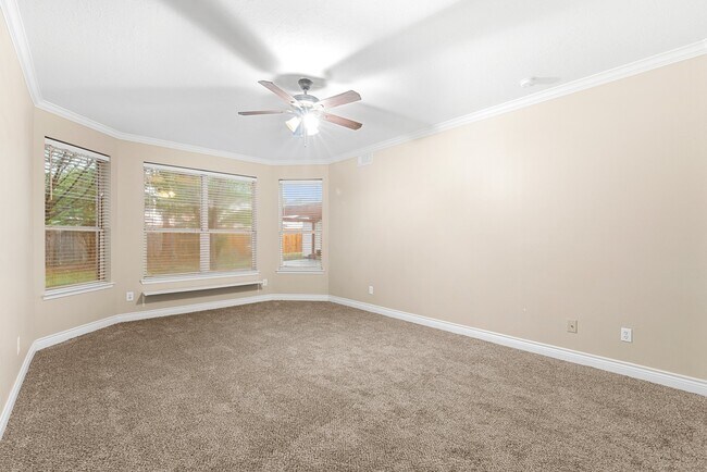 Building Photo - 15718 Stroudwater Ln