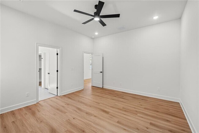 Building Photo - 1821 Peacock Rd