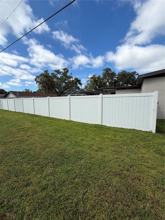 Building Photo - 1702 W Dempsey Ave
