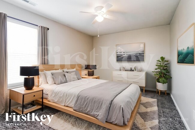 Building Photo - 10463 Hunters Crossing Blvd