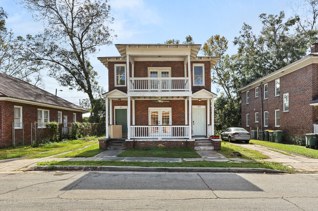 Building Photo - 1209 E 38th St