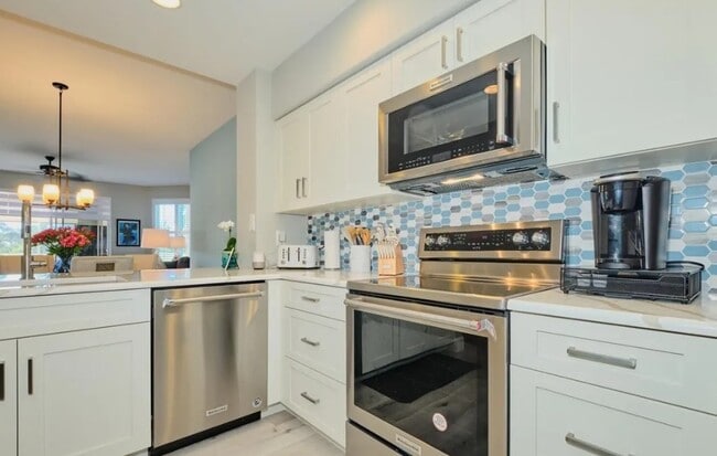 Building Photo - 16400 Millstone Cir