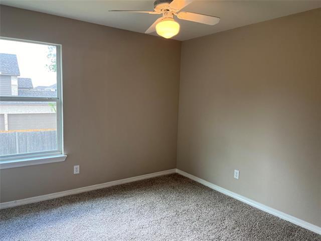 Building Photo - 741 Willow Crest Dr