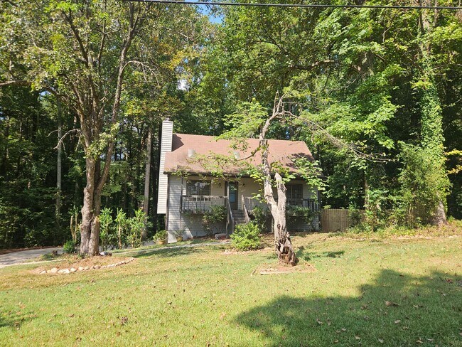 Building Photo - 520 Hardy Cir