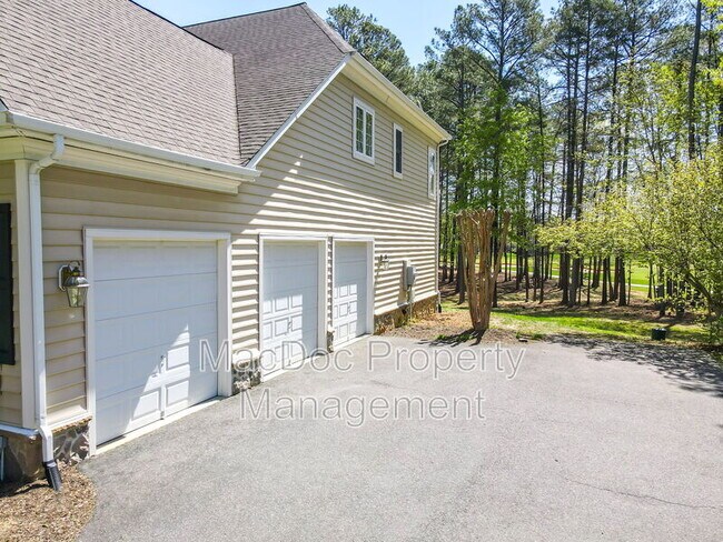 Building Photo - 11402 Chivalry Chase Ln
