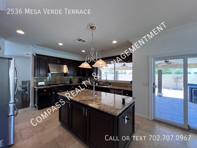 Building Photo - 2536 Mesa Verde Terrace